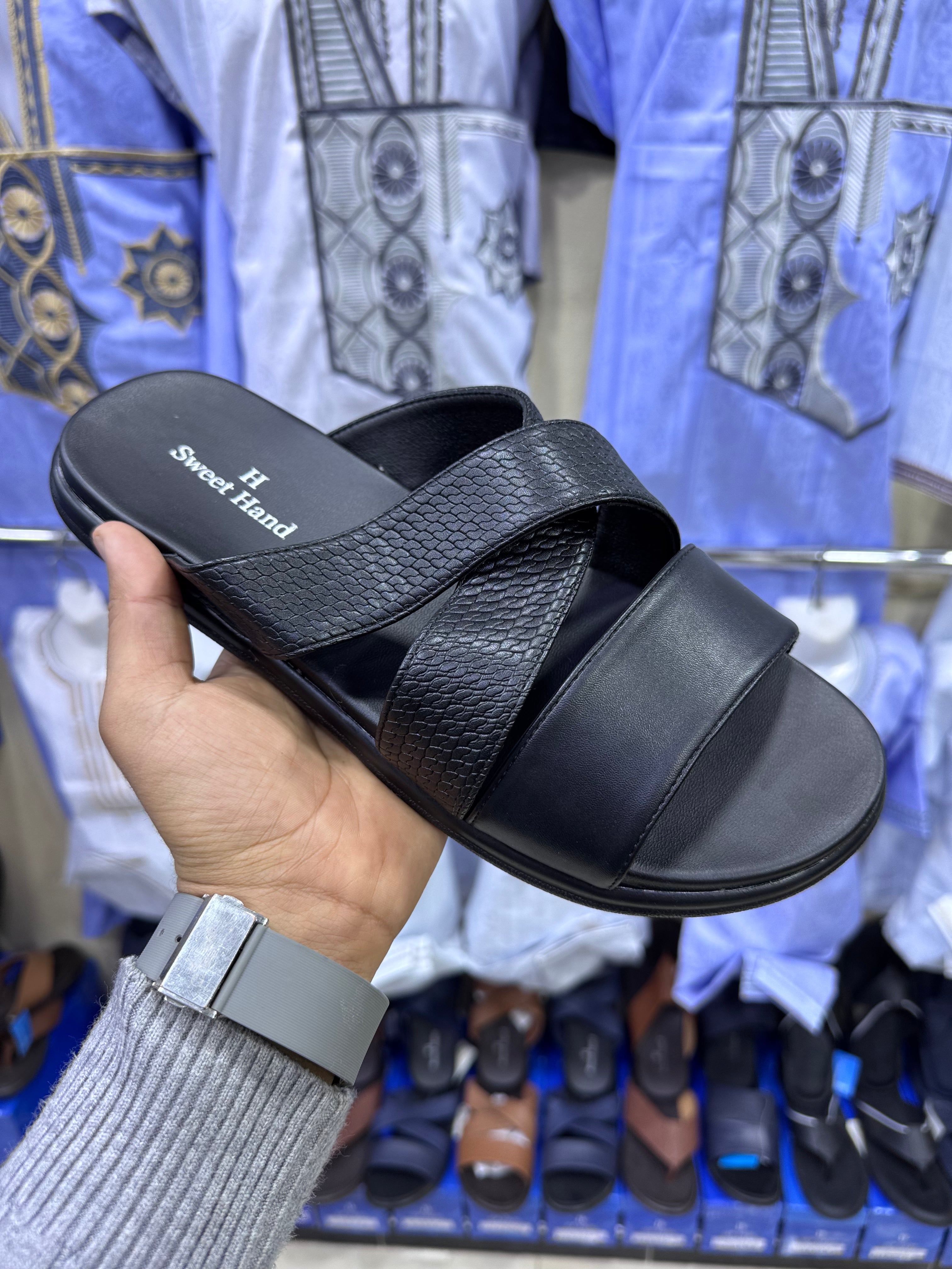 صنادل رجالية مريحة 1